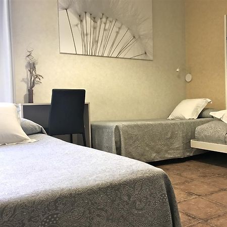 Pension Mariluz Barselona Dış mekan fotoğraf